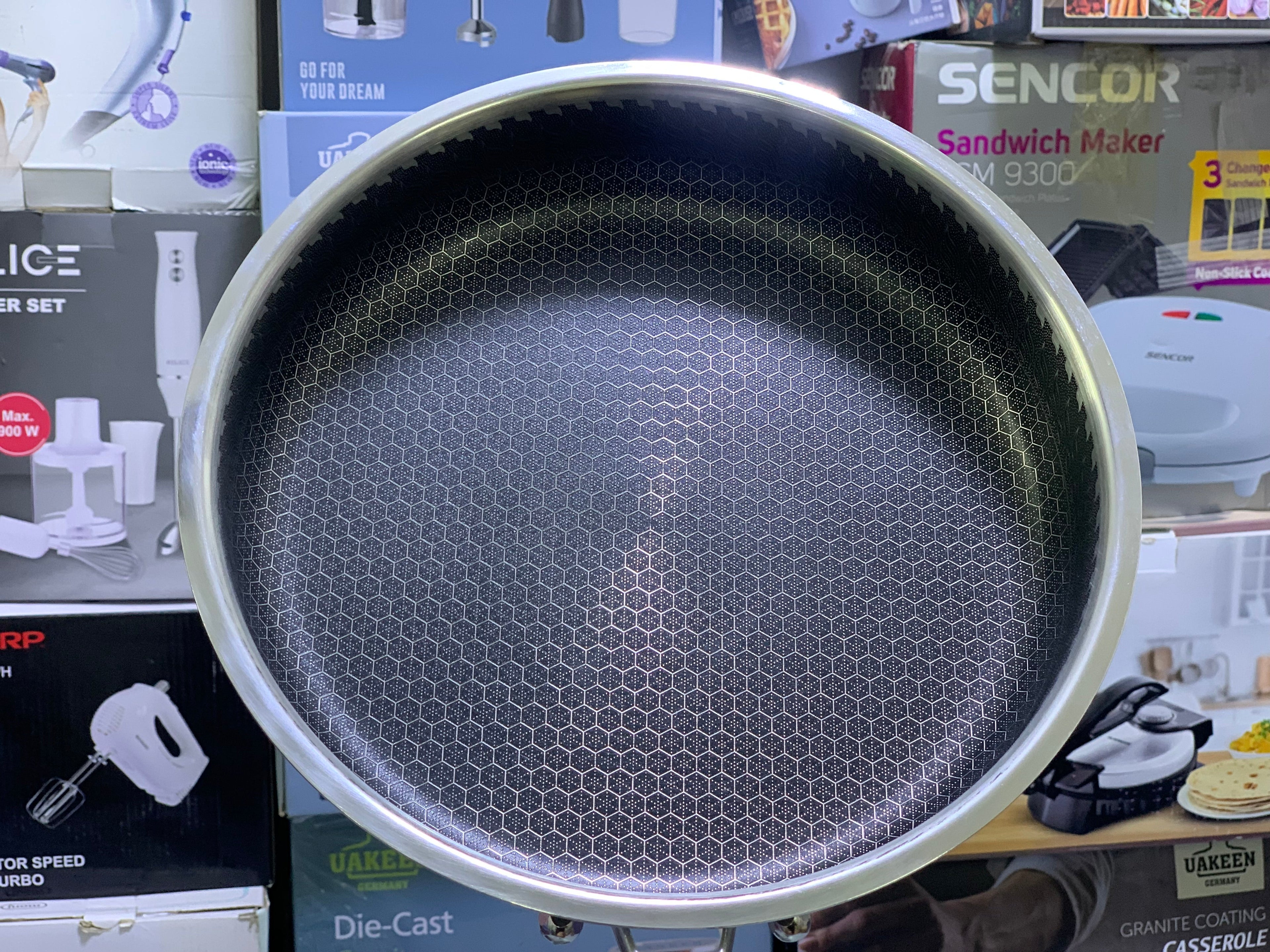 Laser Coated Frying Pan with Lid and Special Handle Opening key